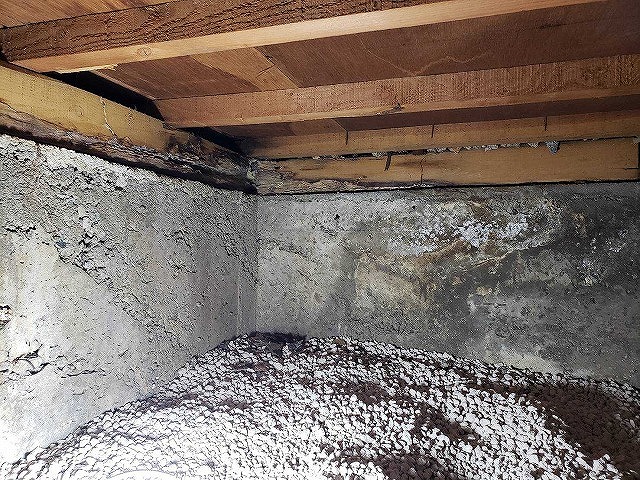 大阪市内のキッチンの床下点検